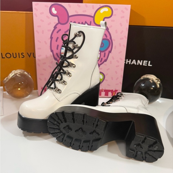 ROC White Platform Combat Boots - Picture 5 of 8